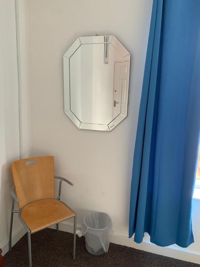 Starlight Self Service Accommodation Лей Экстерьер фото